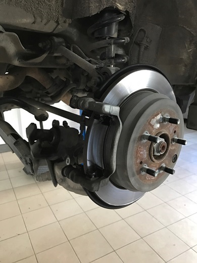 Тормозные колодки на Honda CRV