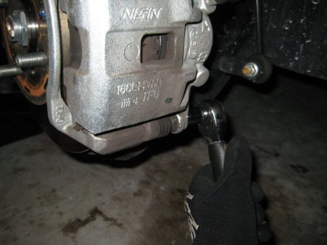 Тормозные колодки на Honda fit
