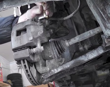 Тормозные колодки на Suzuki SX4