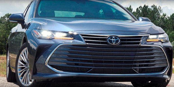 Toyota Avalon 2019 – новая 5 генерация автомобиля с гибридными двигателями