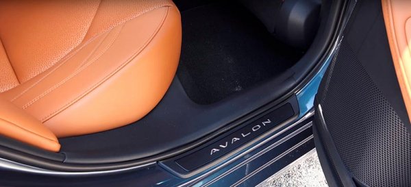 Toyota Avalon 2019 – новая 5 генерация автомобиля с гибридными двигателями