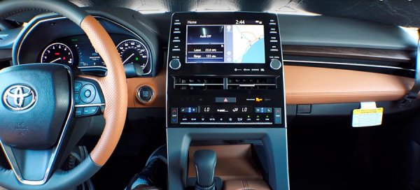 Toyota Avalon 2019 – новая 5 генерация автомобиля с гибридными двигателями