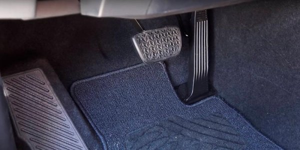 Toyota Avalon 2019 – новая 5 генерация автомобиля с гибридными двигателями