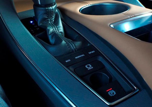 Toyota Avalon 2019 – новая 5 генерация автомобиля с гибридными двигателями