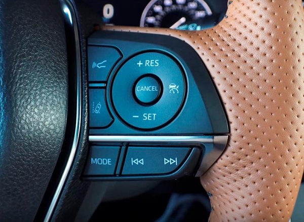 Toyota Avalon 2019 – новая 5 генерация автомобиля с гибридными двигателями