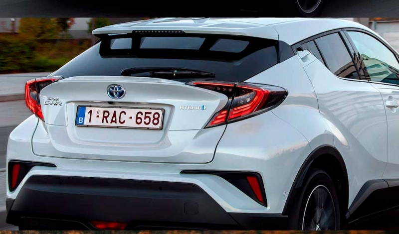 Toyota C-HR Hybrid – экономия и комфорт в одном автомобиле