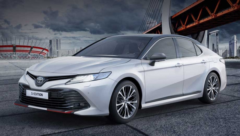 Toyota Camry 2021: больше динамики при лучшей экономии топлива. Причины подорожания