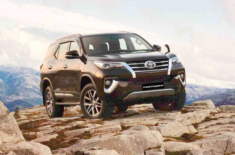 Toyota Fortuner 2020/2021 - настоящий внедорожник на шасси со своими плюсами и минусами