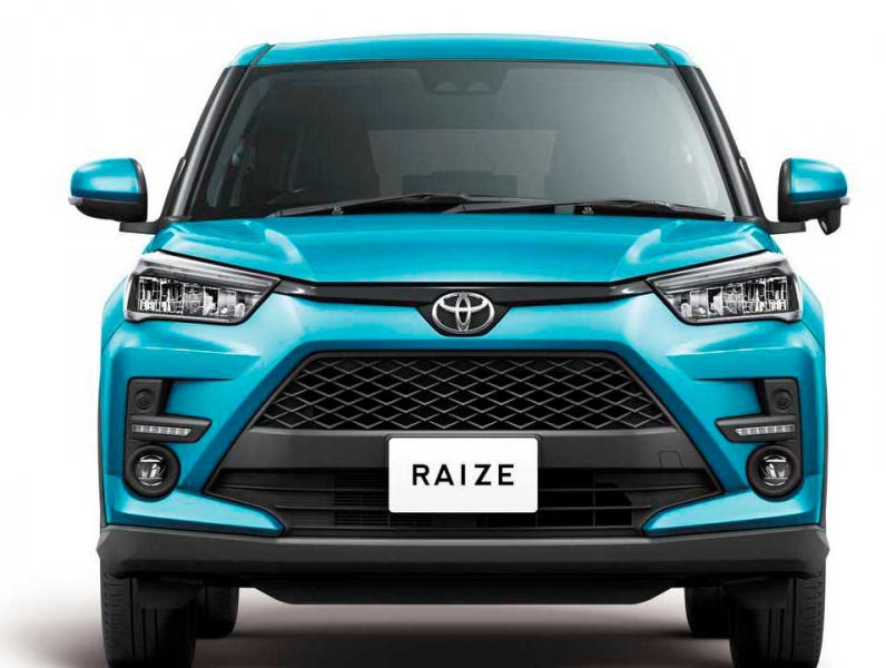 Toyota Raze — маленький кроссовер от именитого бренда