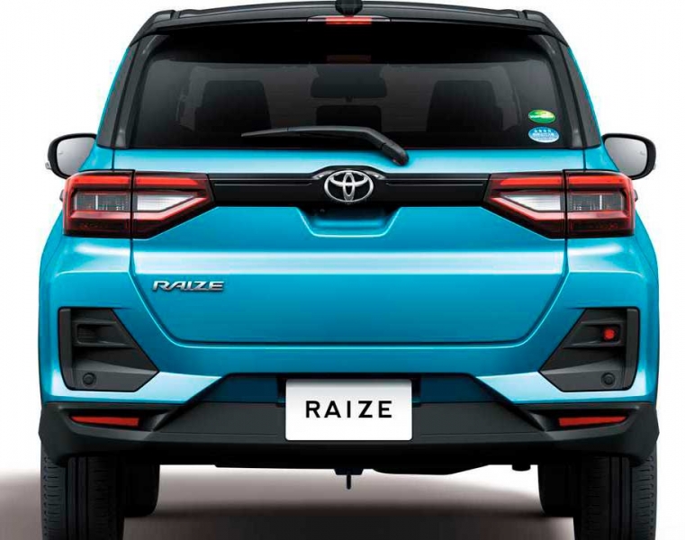 Toyota Raze — маленький кроссовер от именитого бренда