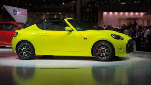 Toyota представила новый спорткар S-FR