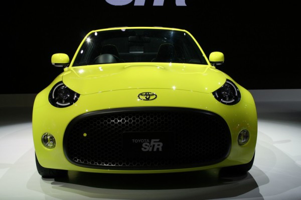 Toyota представила новый спорткар S-FR