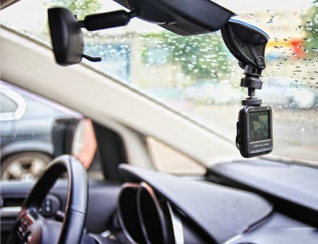 Установка видеорегистратора на автомобиль