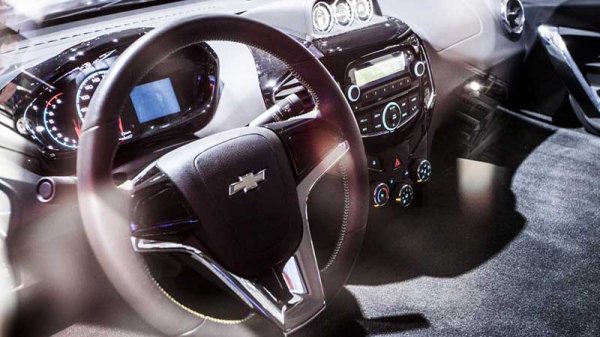Внедорожники Chevrolet Niva немного подешевели