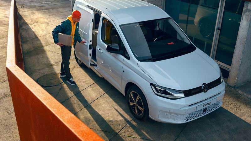 Volkswagen Caddy 2020/2021 - новое поколение коммерческих автомобилей в минивэне и фургоне