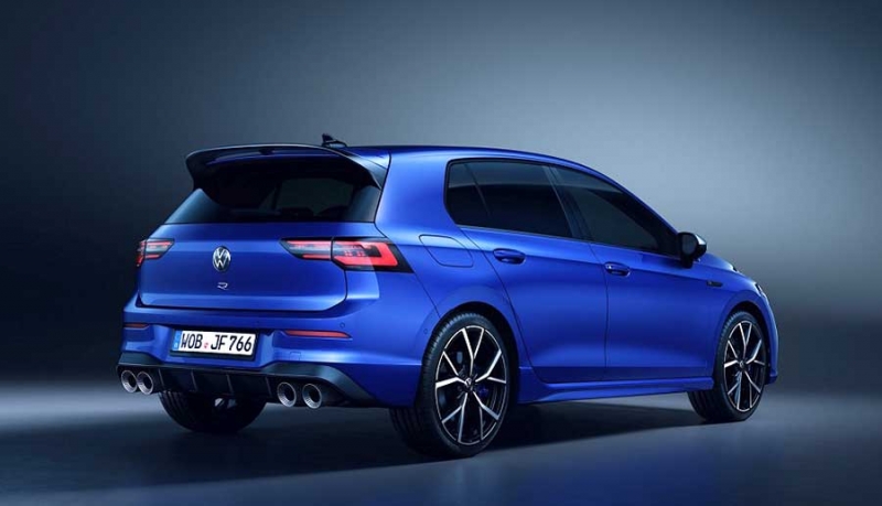 Volkswagen Golf R - самый мощный и дорогой седан именитой марки