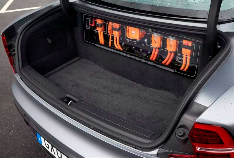 Volvo и Geely представила новый совместный автомобиль