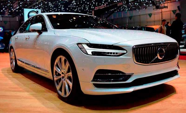 Volvo тестирует внедорожную версию V90