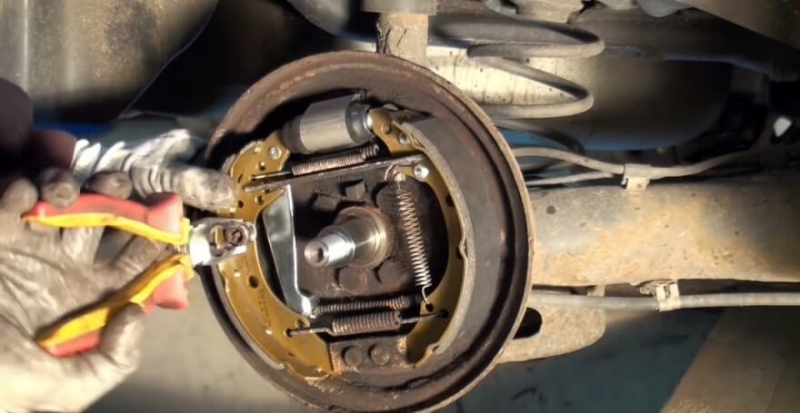 Задние тормозные колодки Volkswagen Polo