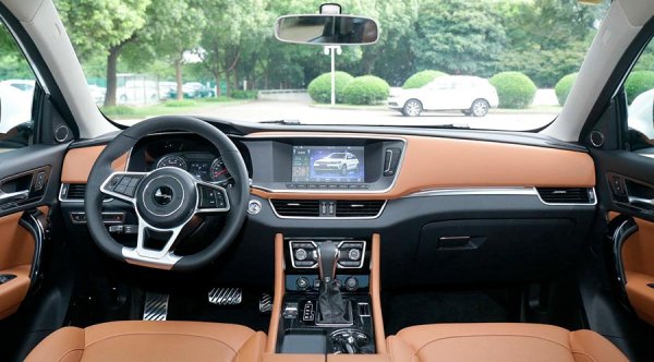 Zotye рассекретила цены на новый кроссовер Coupa для России