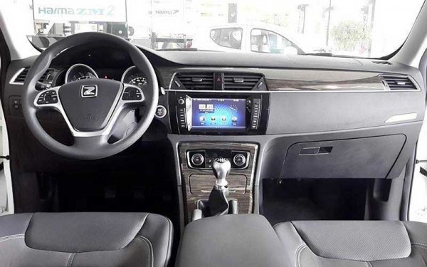 Zotye T600 - дешевый китайский кроссовер с богатой комплектацией