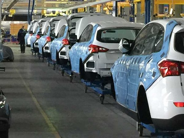 Zotye T600 - дешевый китайский кроссовер с богатой комплектацией